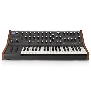 Moog Subsequent 37 Sintetizador Analógico Parafónico