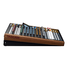 Tascam Model 12 Consola Mezcladora Multicanal para Grabación 5