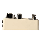 Universal Audio Uafx Astra Modulation Machine Pedal de Chorus Vibrato 4