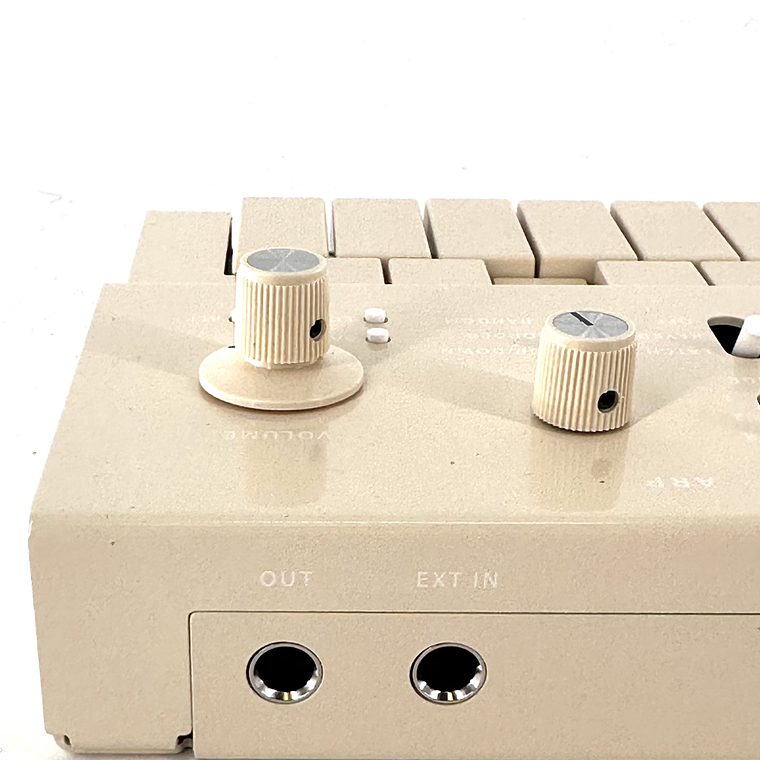 Vongon Replay White Sintetizador Polifónico con Arpegiador 4