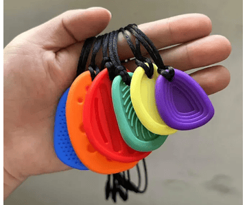 Mordedor Collar Piedras Sensorial Texturas  6 piezas