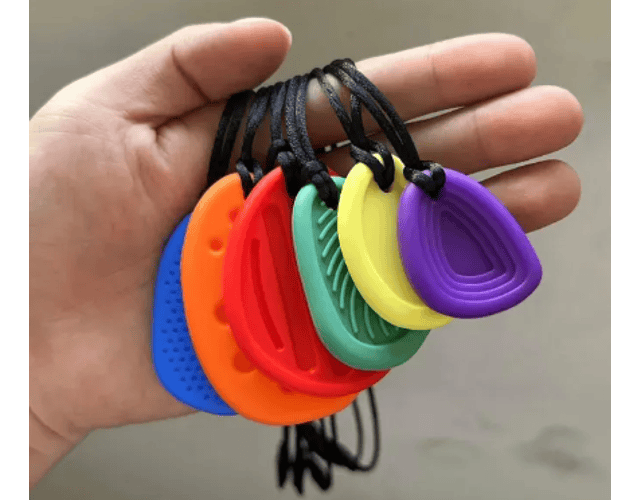 Mordedor Collar Piedras Sensorial Texturas  6 piezas