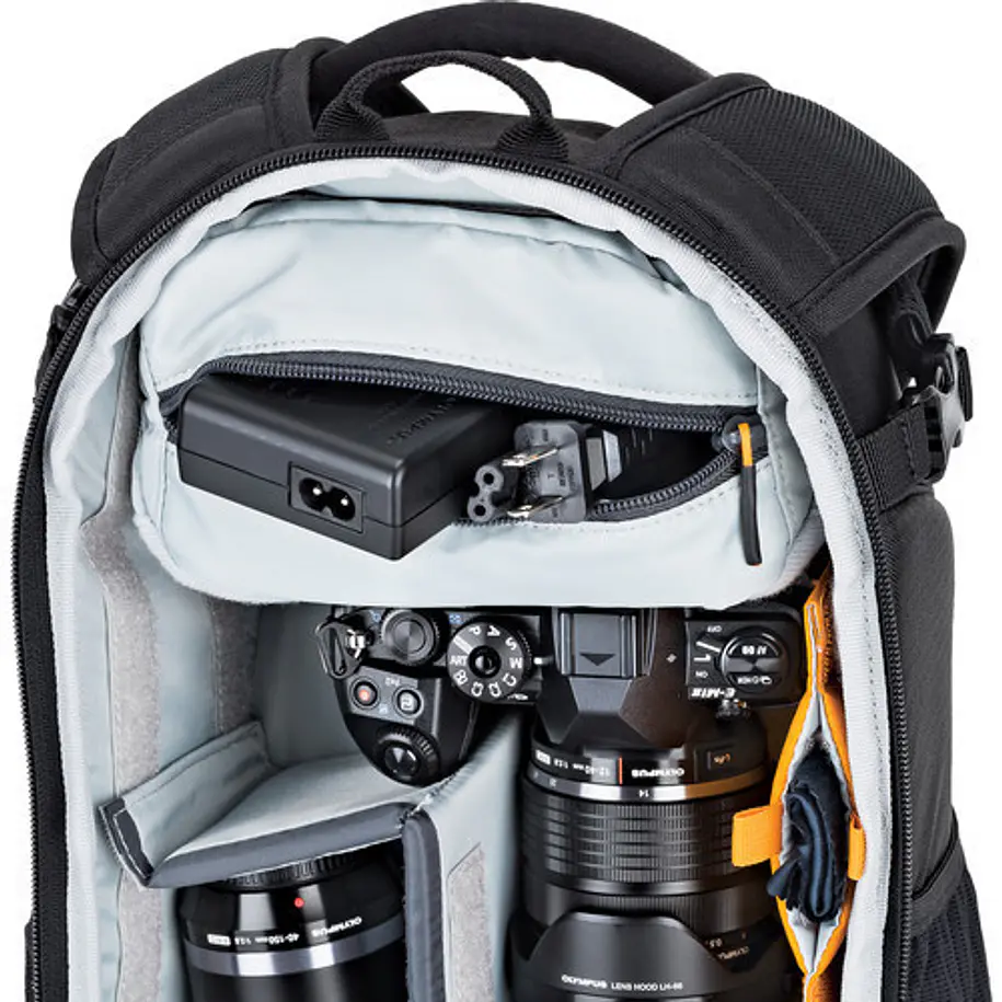 Lowepro Flipside 200 AW II Mochila Compacta para Fotografía 5