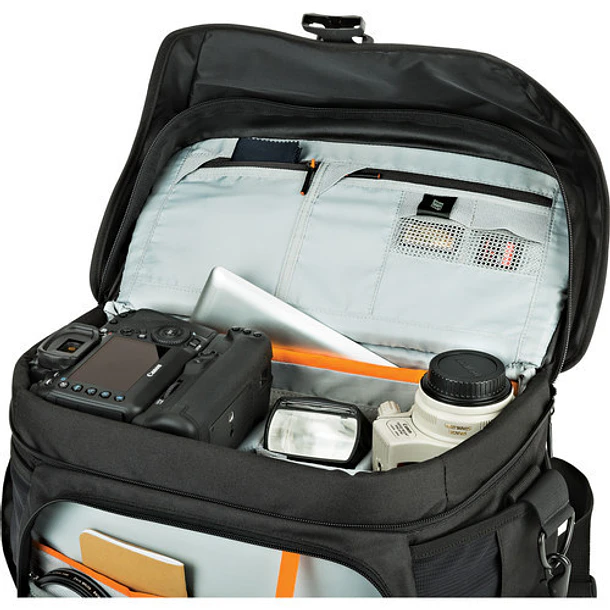 Lowepro Nova 200 AW II Preta - Bolsa Grande para Fotografia ou Vídeo 4
