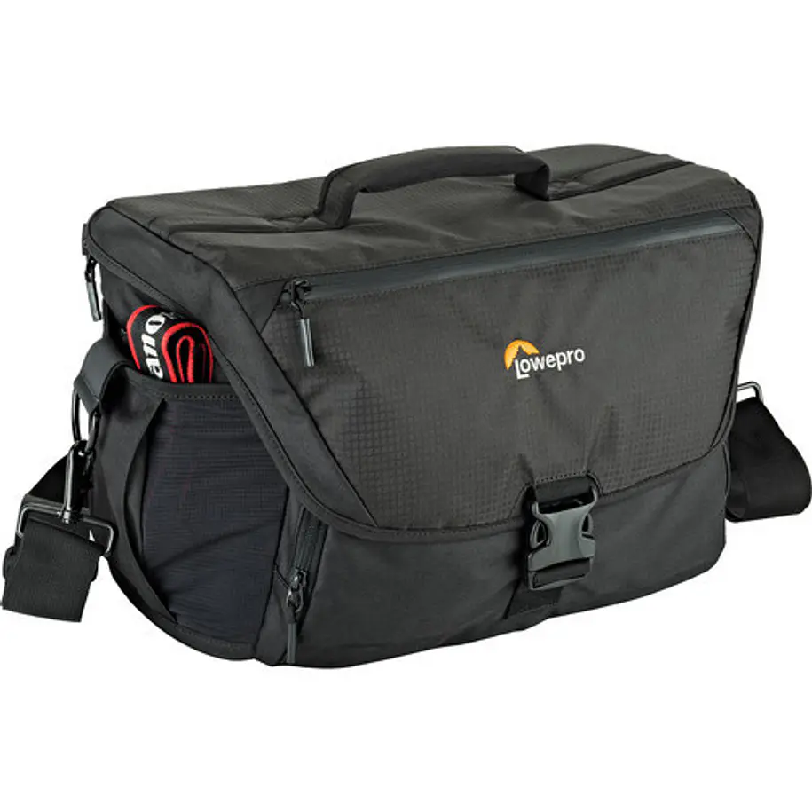 Lowepro Nova 200 AW II Preta - Bolsa Grande para Fotografia ou Vídeo 6