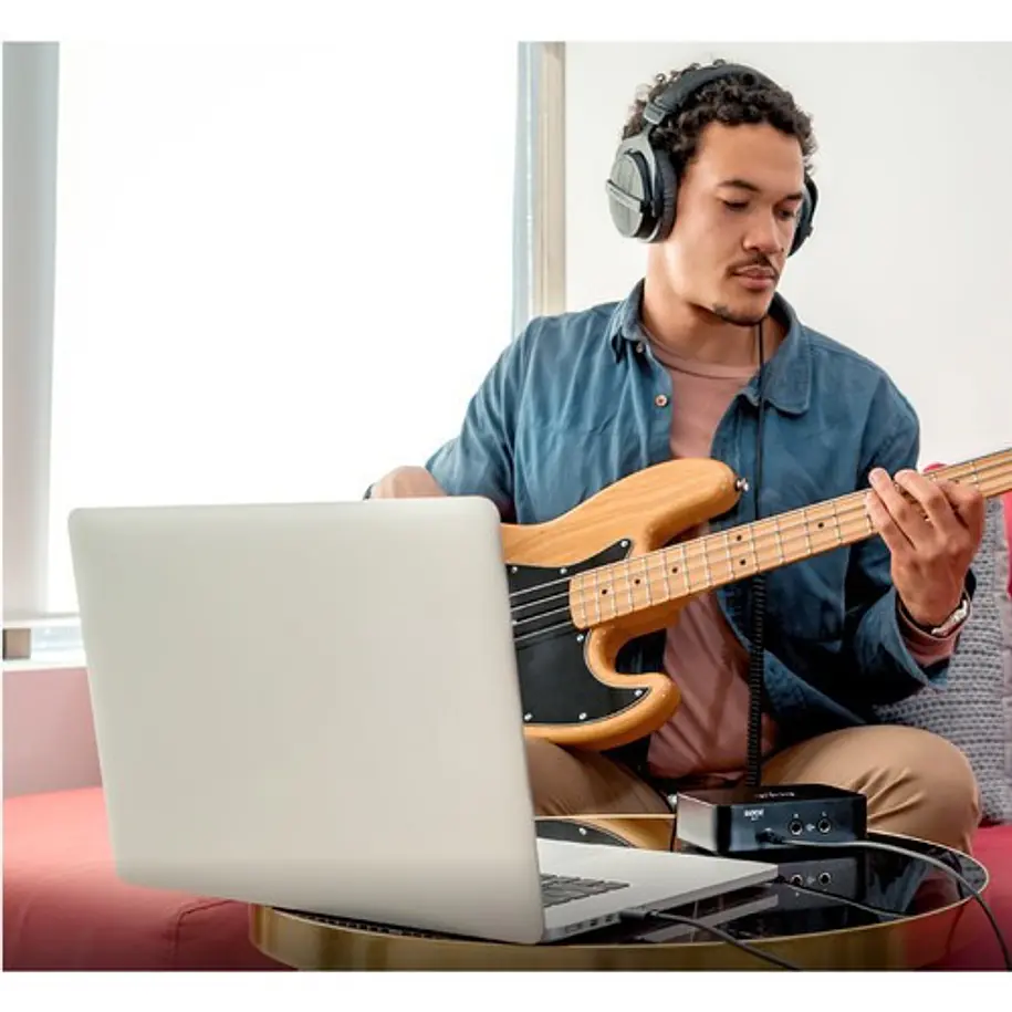 Rode AI-1 Interfaz de Audio USB para Mac o Windows entrada XLR-1/4 y dos salidas balanceadas 1/4     Ai1 6