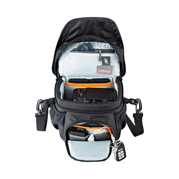 Lowepro Nova 140 AW II (Black) 3