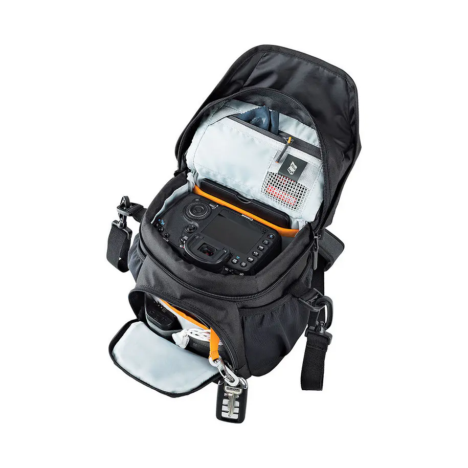 Lowepro Nova 140 AW II (Black) 4