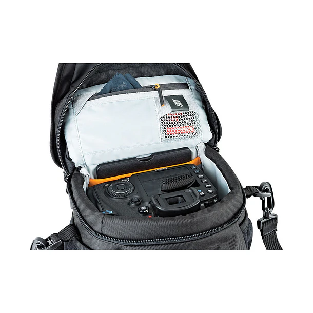 Lowepro Nova 140 AW II (Black) 5