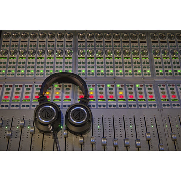 Audio-technica ATH-M50x Audífonos Auriculares Profesionales para monitoreo de audio 8