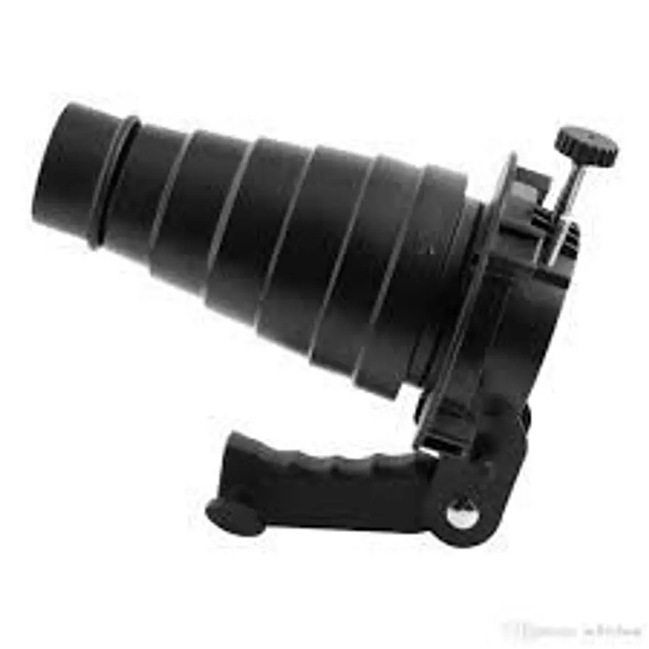 Fancier Montura S  (conocida como montura tipo Bowens) con Empuñadura para hasta 5 Flashes y Accesorios (no incluidos) 4