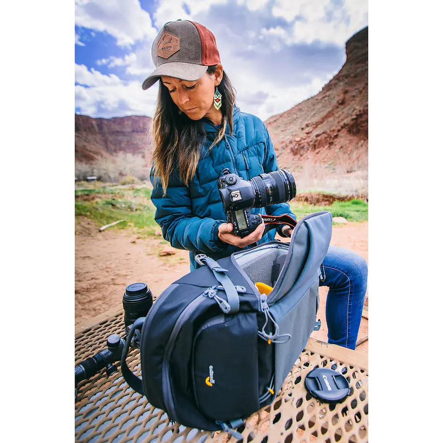 Lowepro Photo Active BP 200 AW Backpack (Black/Dark Gray) 20