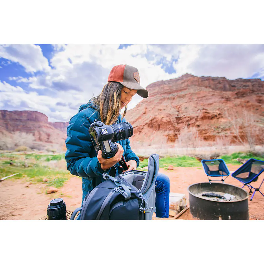 Lowepro Photo Active BP 200 AW Backpack (Black/Dark Gray) 21