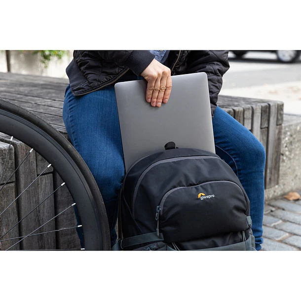 Lowepro Photo Active BP 200 AW Backpack (Black/Dark Gray) 23