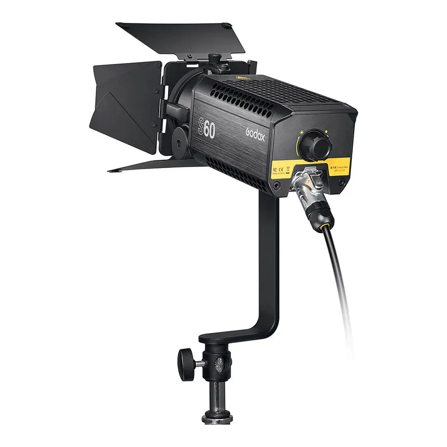 Godox S60 Cañon Led Con Control de Enfoque Para Concentrar Luz Más Potente 3