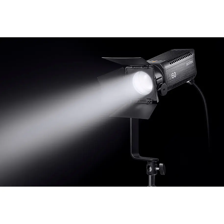 Godox S60 Cañon Led Con Control de Enfoque Para Concentrar Luz Más Potente 11