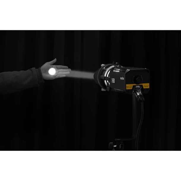 Godox S60 Cañon Led Con Control de Enfoque Para Concentrar Luz Más Potente 14