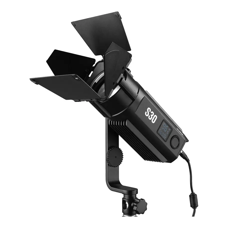 Godox S30 x 3 Maleta de 3 Luces Led Enfocable Con Accesorios S30-D 6