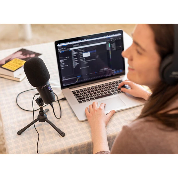 Zoom ZUM-2PMP Pack de Podcast Con Audífonos y Micrófono USB 15
