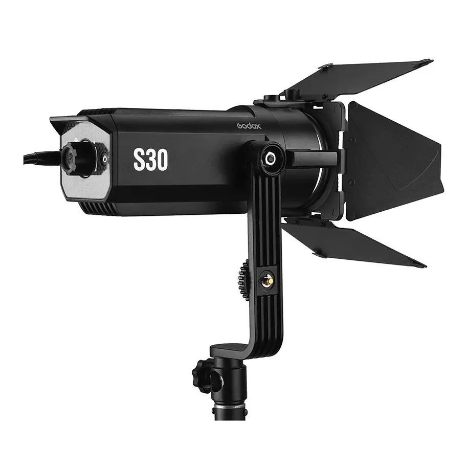Godox S30 x 3 Maleta de 3 Luces Led Enfocable Con Accesorios S30-D 11