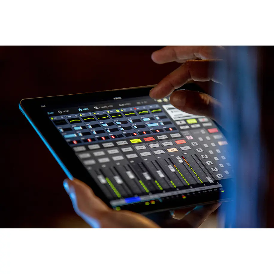 Zoom L-20 Livetrak Consola Digital de Audio Profesional 20 Entradas 10