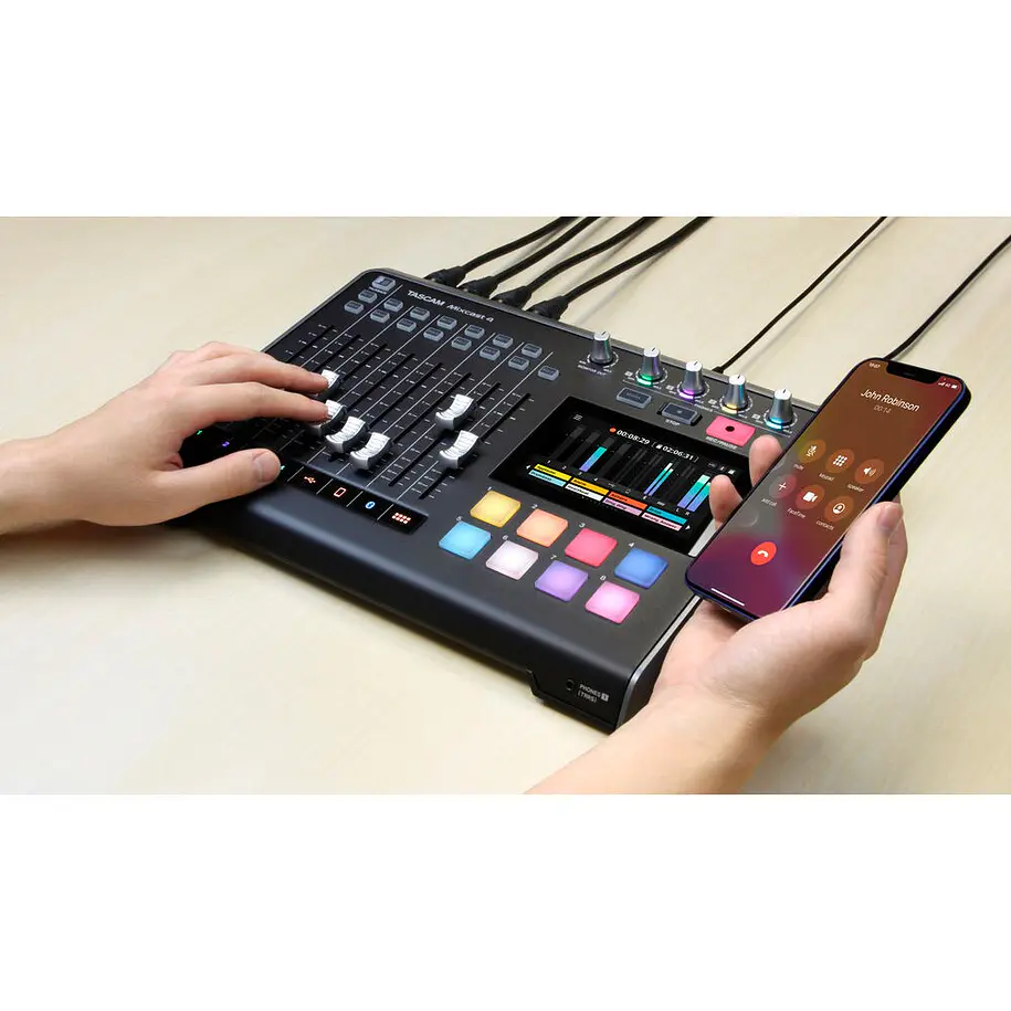 Tascam Mixcast 4 Mexclador y Grabador de Audio 7