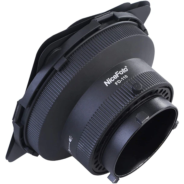 NiceFoto Fresnel FD-110 Con Barndoor 4