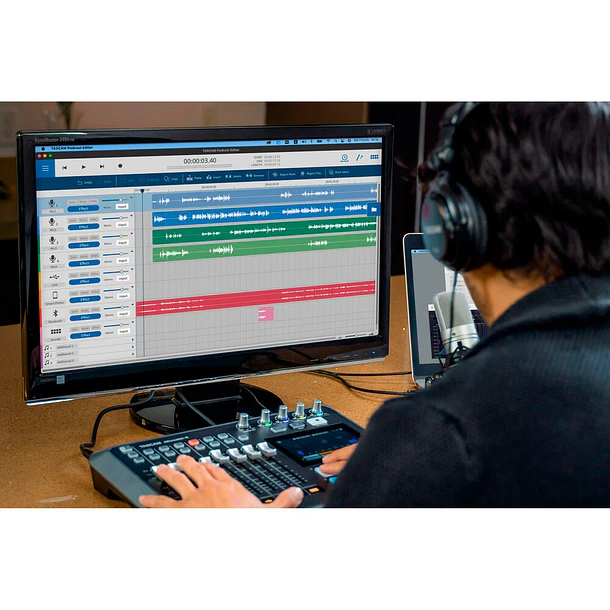 Tascam Mixcast 4 Mexclador y Grabador de Audio 12