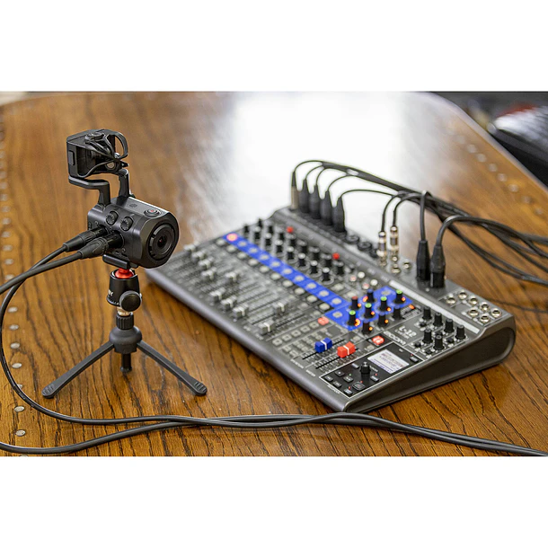 Zoom Q8n-4K Cámara De Video 4K Con Captura de Audio Profesional 7