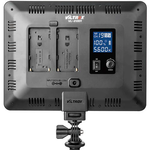 Viltrox VL-200 Bi-3 Kit 3 Luces Led Con Trípodes 1