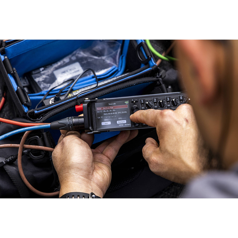 Zoom F8n Pro 8 Entradas / 10 Canales Grabadora de Campo 32Bits y Coma Flotante 16