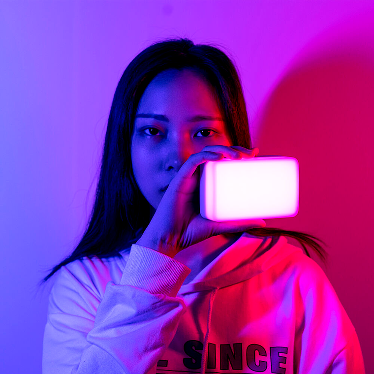 Ulanzi VL120 RGB Lámpara de Leds Con 20 Efectos Lumínicos 16