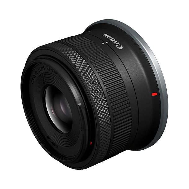 Canon EOS R10 con lente 18-45mm f/4.5-6.3 IS STM Mirrorless 22