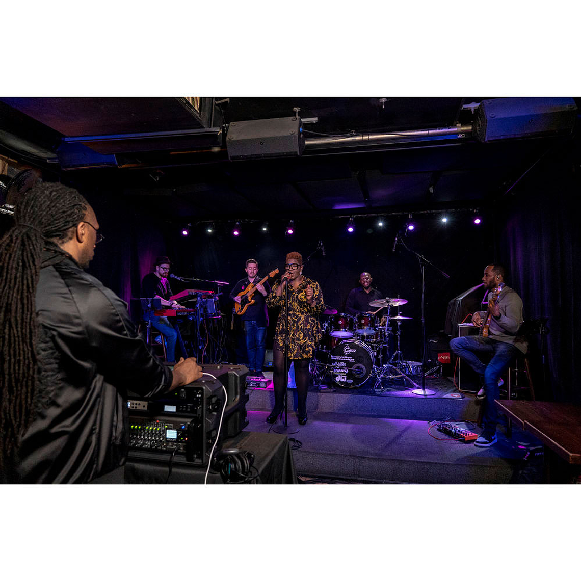 Zoom L-20R Consola Rackeable 8