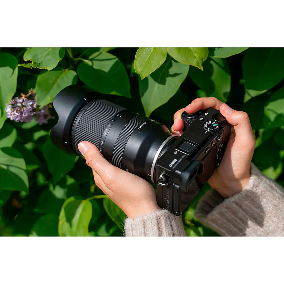 Tamron 18-300mm f/3.5-6.3 Di III-A VC VXD Lente para FujiFilm Mirrorless montura X 18