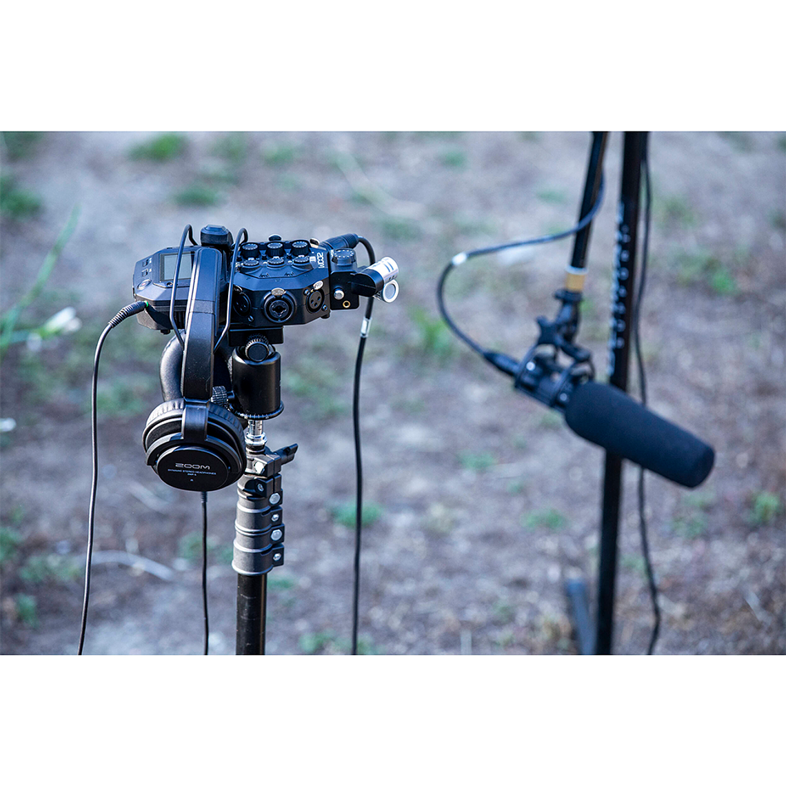 Zoom H8 Grabadora de audio portátil de 8 entradas / 12 pistas 13