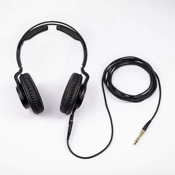 Zoom ZDM-1PMP Pack Podcast Micrófono Profesional Con Audífonos y Trípode 15