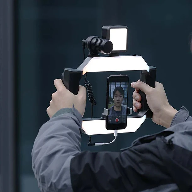 Ulanzi U-Rig Light Soporte Para Teléfonos y Cámaras Mirrorless Con Luz Led 3