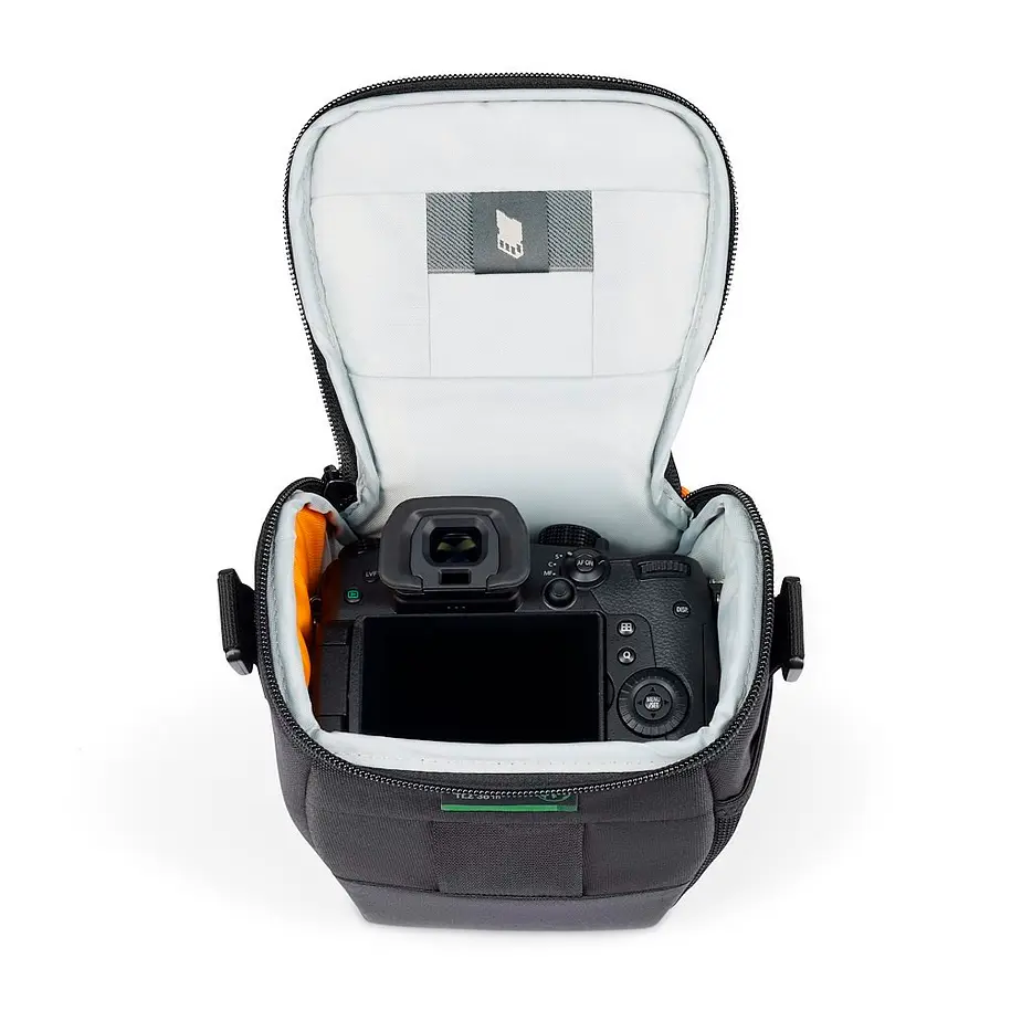 Lowepro Aventura TLZ 30 III, Negro bolso con diseño liviano y resistente 8