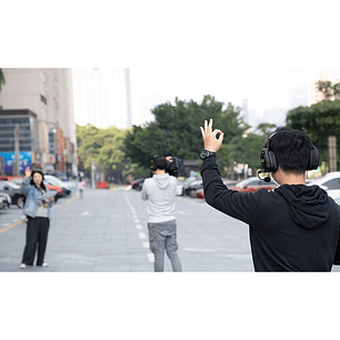 Saramonic Sistema Intercomunicador Full-Duplex Para 5 Usuarios, Audífonos Duales