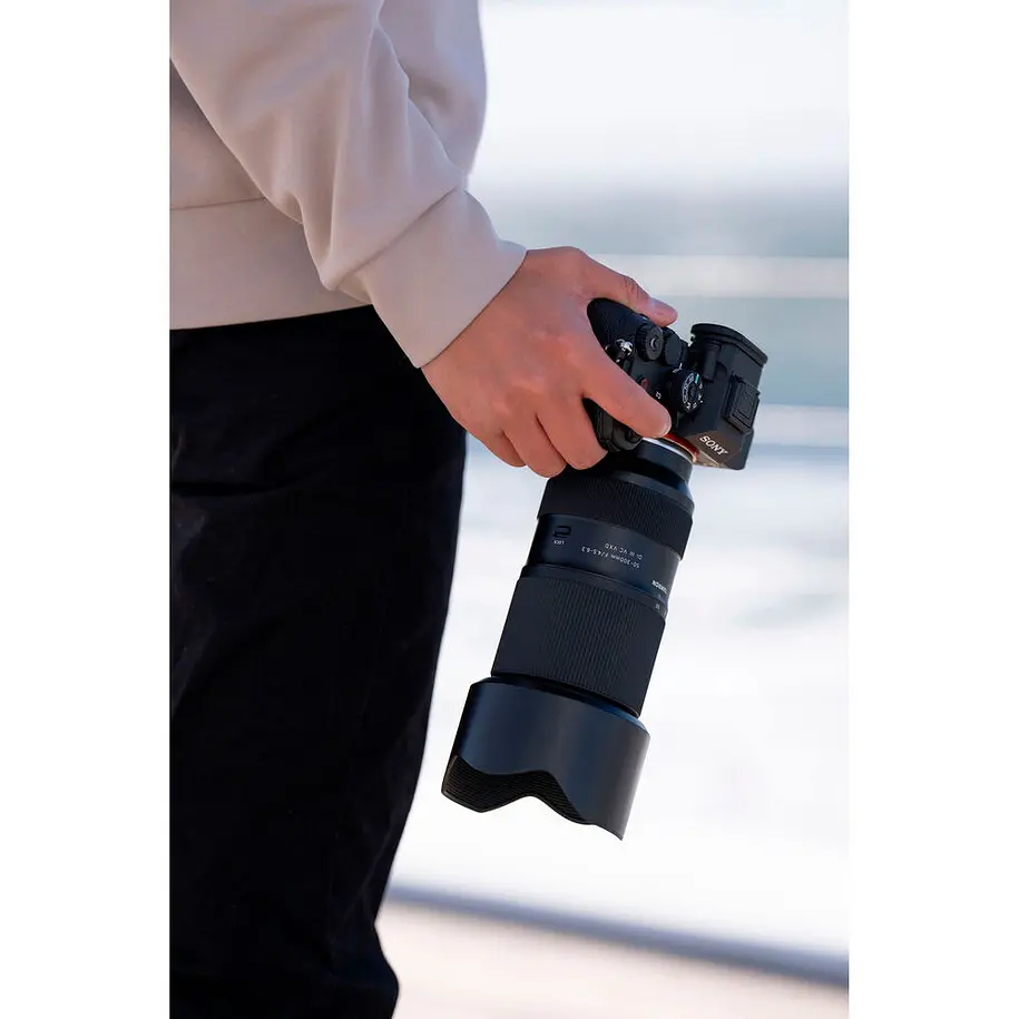 Tamron 50-300mm F/4.5-6.3 Di III VC VXD (Sony E) 16