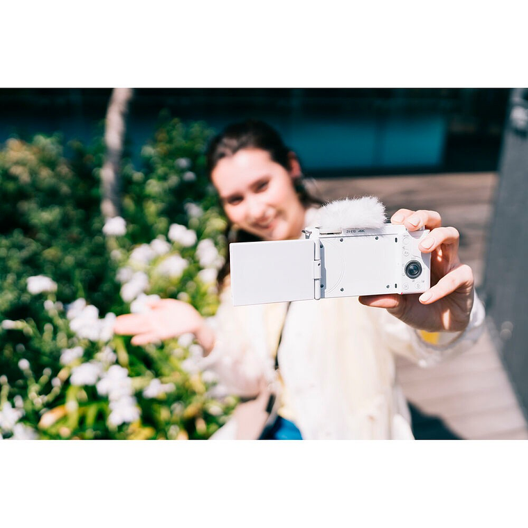 Sony ZV-E10L Cámara digital con lente intercambiable para vloggers Lente de 16-50mm (blanca) 19
