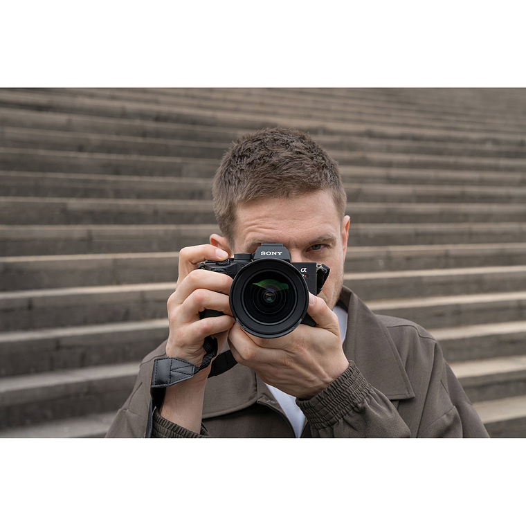 Sony Lente FE 14mm F1.8 GM 12