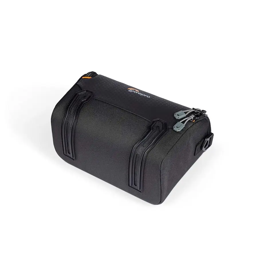 Lowepro Adventura SH 140 III, Black 7