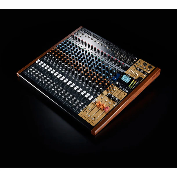 Tascam Model 24 - Mezclador/ Interfaz de audio 24 canales 8