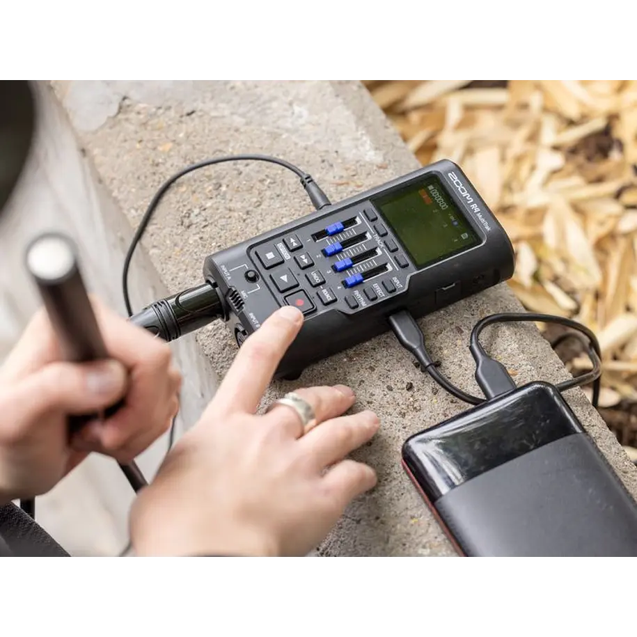 Zoom R4 Grabadora Multitrak 32bit Flotantes 14