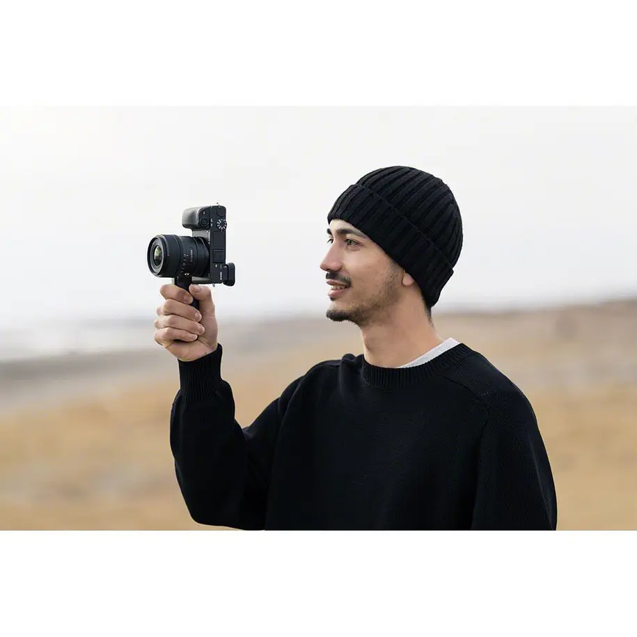 Sony Lente E 15mm F1.4 G    SEL15F14G 13