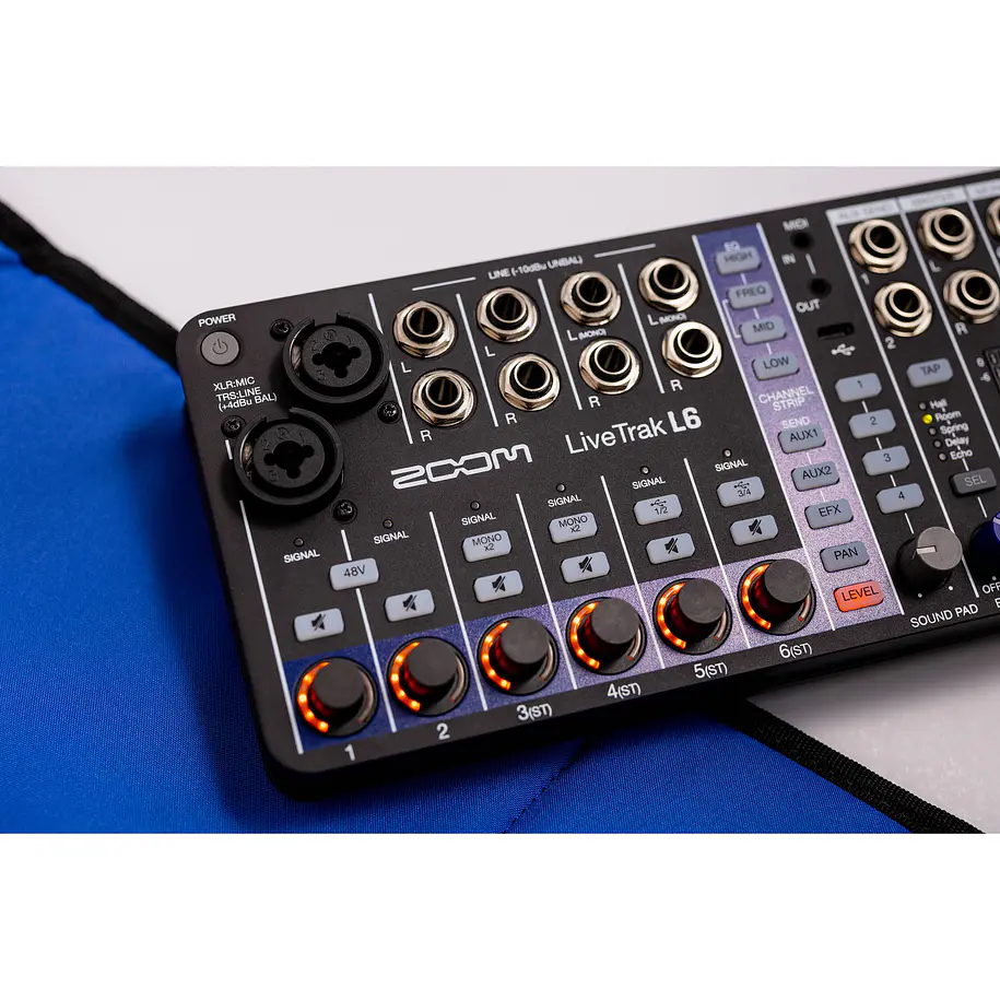 Zoom LiveTrak L-6 Mezclador Digital Portátil de 6 Canales y Grabadora Multipista  L6 12