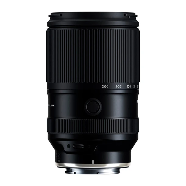 TAMRON 28-300mm F/4-7.1 Di III VC VXD (Sony E) 4