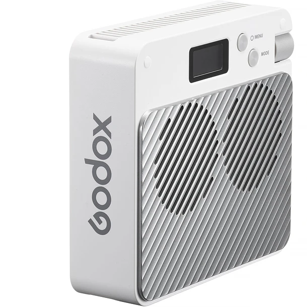Godox ML100R RGB  Kit Luz Led Con Lente 36° y Battery Grip 21